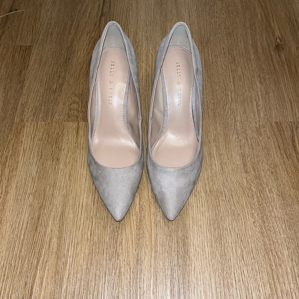 Velvet closed toe heels